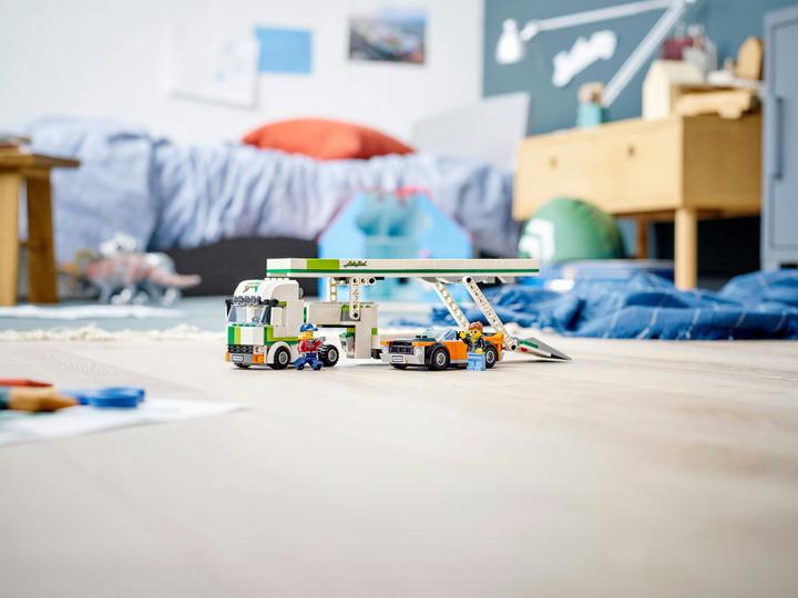 Actual product image LEGO Car transporter (60305, LEGO City)