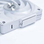 Immagine prodotto Lian-Li UNI FAN CL Ventola senza fili, confezione da 3 - 120 mm, bianca (120 mm, 3 x)