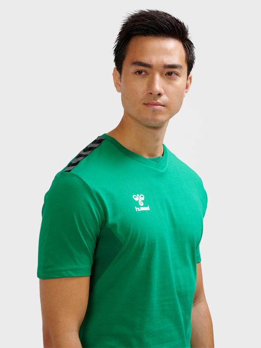 Actual product image hummel Hmlauthentic Co T-Shirt S/S (L)