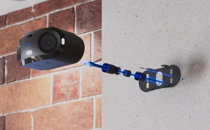 Actual product image Ubiquiti G6 180 (7680 x 2160 pixels)