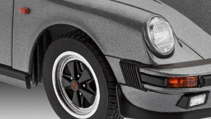 Actual product image Revell Porsche 911 Carrera 3.2 Coupé
