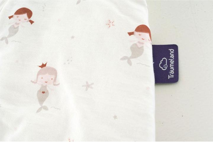 Actual product image Träumeland Baby-Ganzjahrschlafsack Jumper Mermaid Grösse 104 (104 cm, 2.5 TOG, All-season)