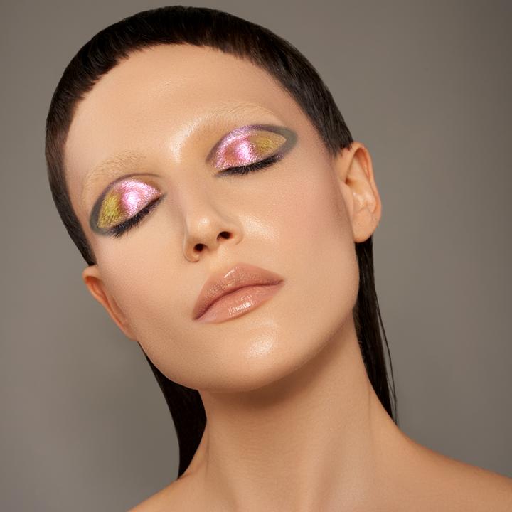 Actual product image Danessa Myricks Infinite Chrome - Collection Love Potion