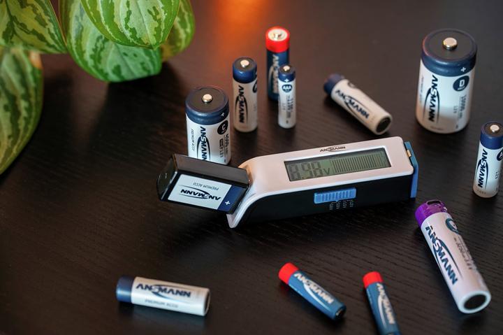 Productafbeelding Ansmann Universele batterijtester LC display
