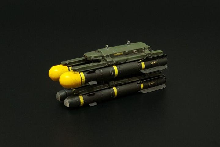 Actual product image Hauler AGM-114 Hellfire (8pcs 2 racks)