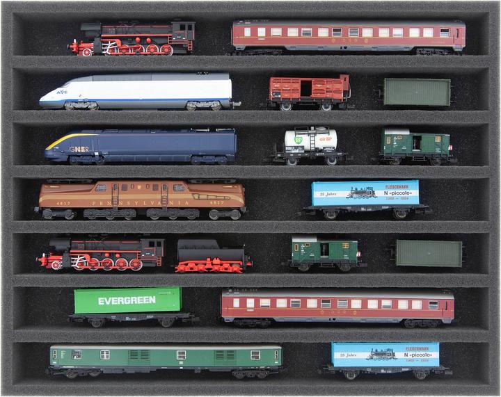 Produktbild Feldherr FS035A001 - Schaumstoffeinlage Spur N - liegend - 7 Stege für Modelleisenbahn Loks (Kunststoff)