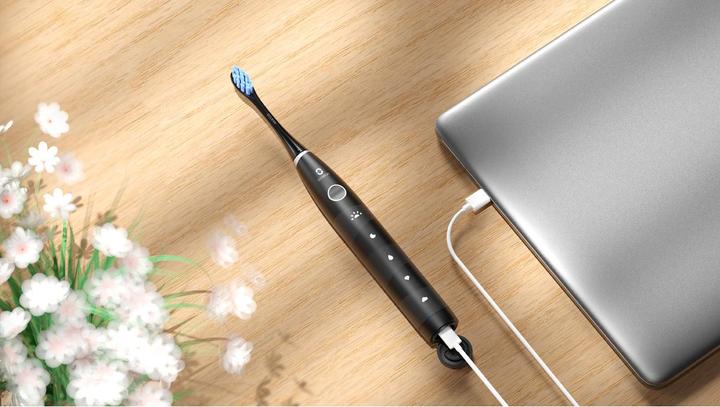 Actual product image Clean Oclean Flow S electric toothbrush black