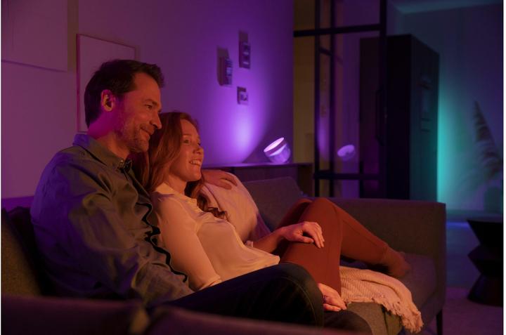 Actual product image Philips Hue Iris BT (570 lm)