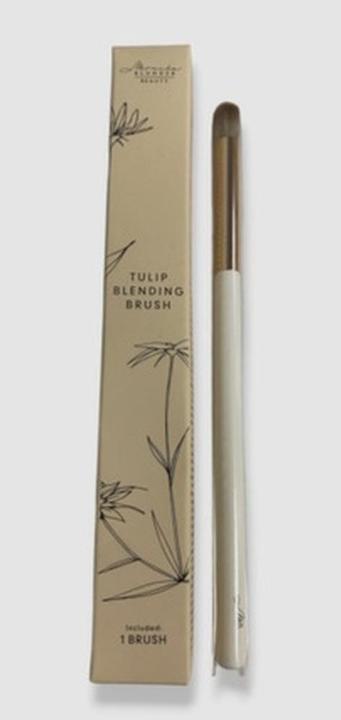 Monika Blunder Beauty Monika Blunder White Domed Synthetic Tulip Blending Brush (Foundation)