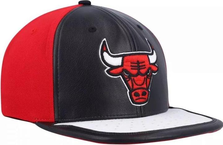 Actual product image Mitchell & Ness Chicago Bulls Day One Snapback Bulls Cap