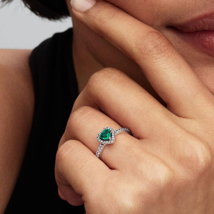 Produktbild Pandora Erhabenes Royalgrünes Herz Ring (60)