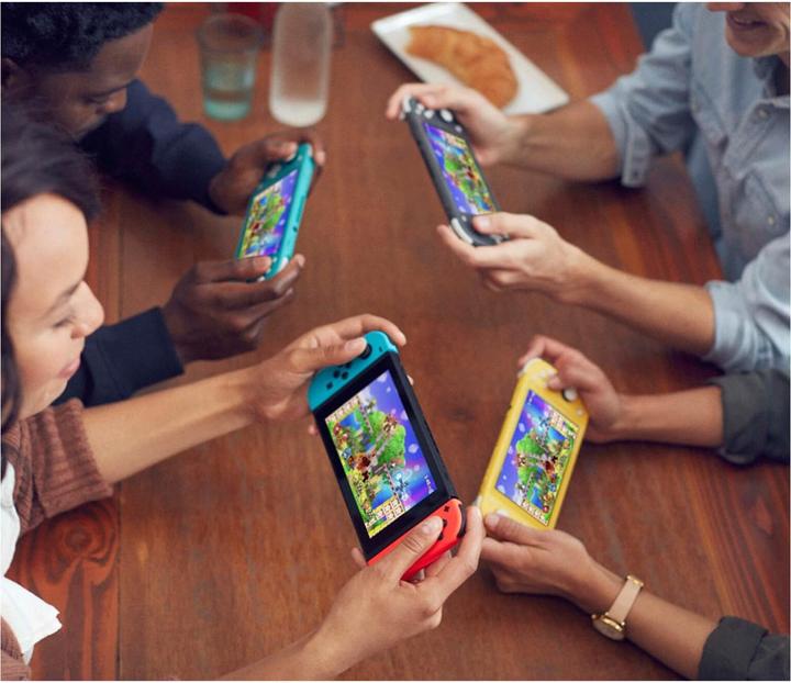 Produktbild Nintendo Switch Lite + Animal Crossing + Switch Online