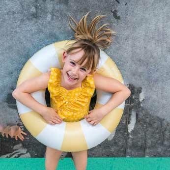 Produktbild Quut Schwimmring Medium Banana Blue 60 cm, Breite: 60