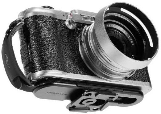 Actual product image Peak Design Micro Clutch (Neck belt)