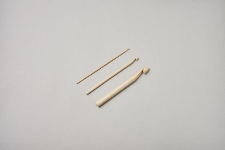 Actual product image Seeknit Shirotake crochet hook 2.5mm 15cm