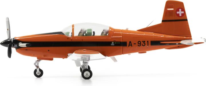 Image du produit Ace Pilatus PC-7 A-931 peinture d'origine orange