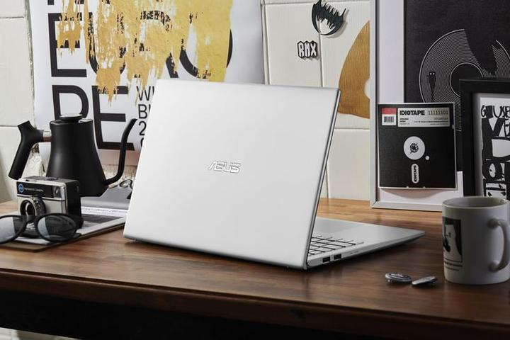 Produktbild ASUS VivoBook 17 (17.30", AMD Ryzen 5 5500U, 8 GB, 512 GB, CH)