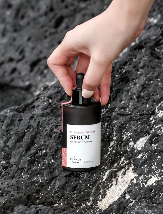 Actual product image Village 11 Factory Miracle youth serum (50 ml)