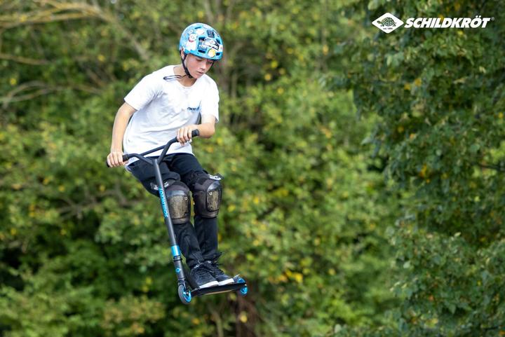 Actual product image Schildkröt Stunt scooter Untwist Galaxy