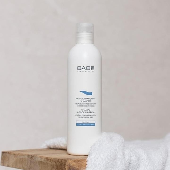 Actual product image Babé Laboratorios Babe Laboratorios Anti Oily Dandruff Shampoo 250ml (Liquid shampoo)