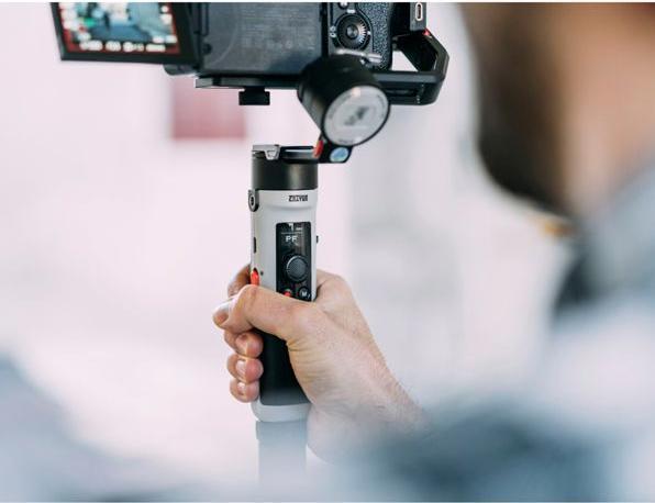 Image du produit Zhiyun Crane M2S (Appareil compact, Appareil photo reflex, Appareil photo à objectif interchangeable, Caméra d'action, 1 kg)