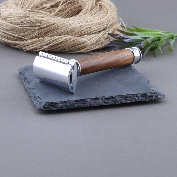 Actual product image ‎Haryali London 7-piece shaving set