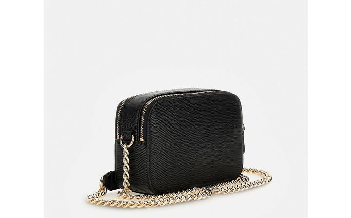 Actual product image Guess Noelle
