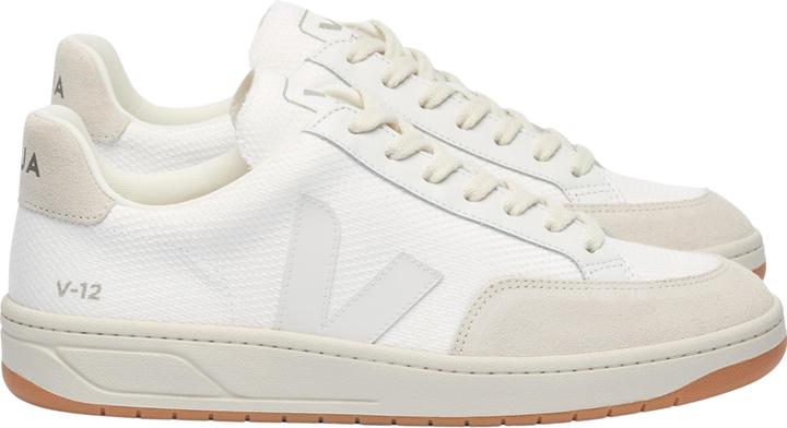 Actual product image Veja V-12 (38)