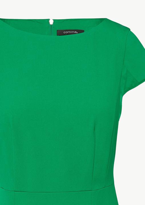 Produktbild Comma Kleid Tailliertes Kleid mit seitlich geschlitztem Saum und U-Boot-Ausschnitt (36)