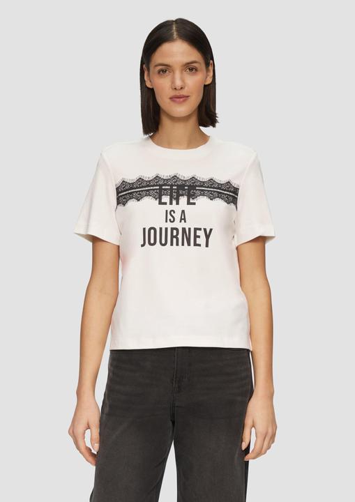 Actual product image S.Oliver T-Shirt Verkürztes T-Shirt mit Spitze und Statement-Print (34)
