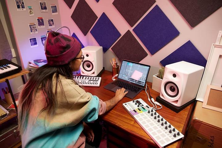 Productafbeelding Pioneer DJ DM-50D-W (Actief, Paar, 2x 25 W)