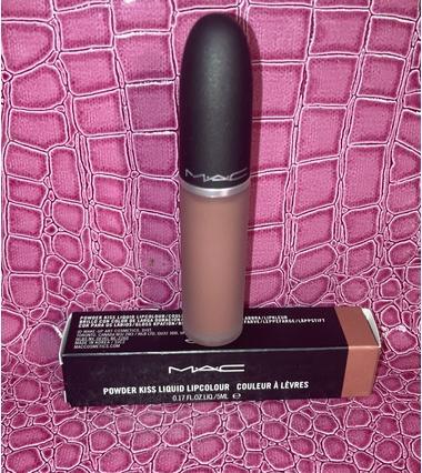 Image du produit MAC Cosmetics Powder Kiss Liquid Lipcolour (996 Facteur de date)