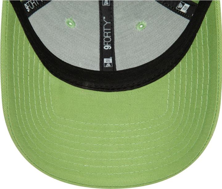 Actual product image New Era 9Forty Strapback Cap - New York Yankees Lime Green