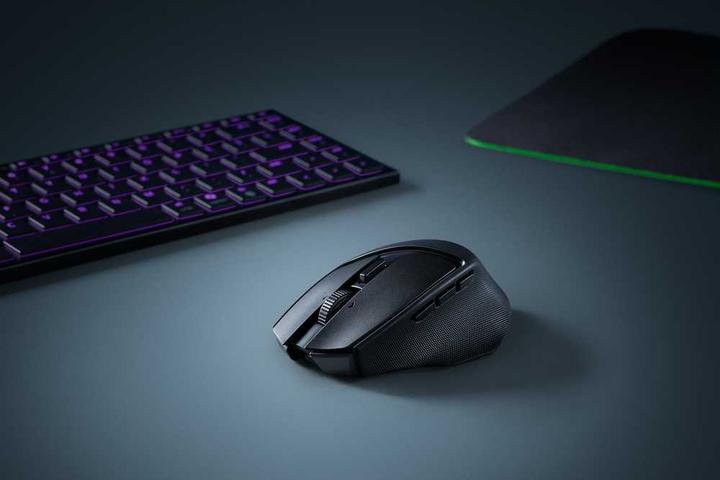 Actual product image Razer Basilisk Mobile Schwarz - Portable Ergonomische Gaming Maus (Cable, Wireless)