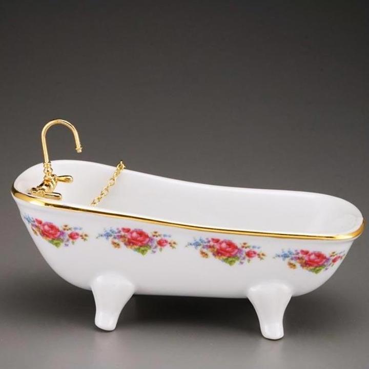 Actual product image Reutter 001.770/2 - Bathtub "Dresden Rose", miniature (12.5 x 5.5 x 7 cm)