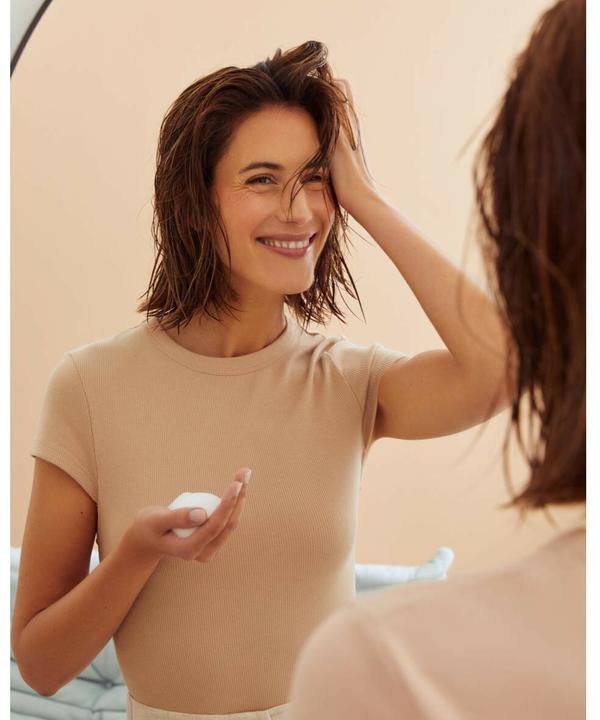 Produktbild NIVEA Volume & Hold Styling Mousse (150 ml, Volumenschaum)