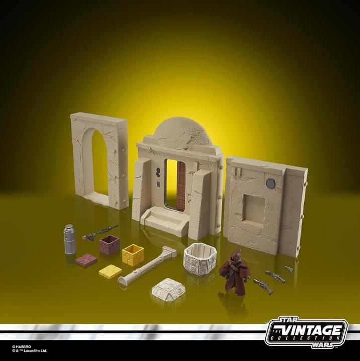Produktbild Hasbro Star Wars Episode IV Vintage Collection Playset Streets of Mos Eisley mit Jawa Action Figure
