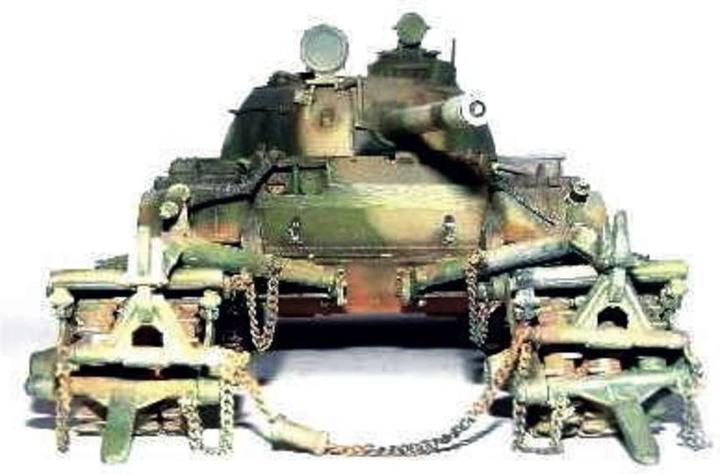 Actual product image Trumpeter Finnish tank T-55 with minesweeper