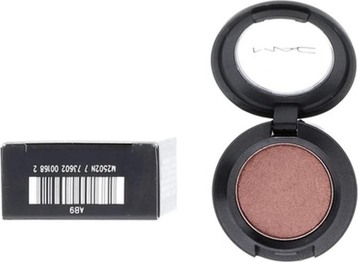 Actual product image MAC Cosmetics Eye Shadow (Sable)