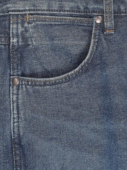 Actual product image Wrangler Frontier (W33/L34)