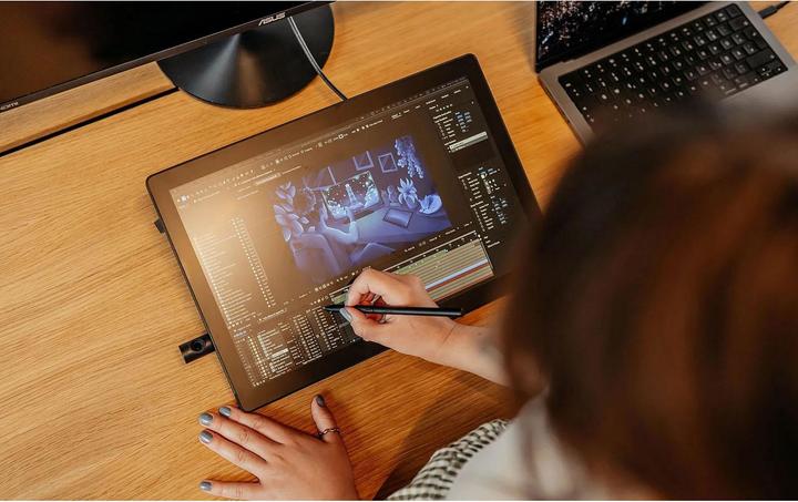 Immagine prodotto Wacom Cintiq 16 DTK168 (16", 5080 lpi)