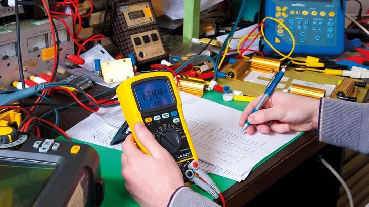 Produktbild Chauvin Arnoux Hand-Multimeter digital C.A 52 (CAT III 1000V, CAT IV 600V, Hand-Multimeter)