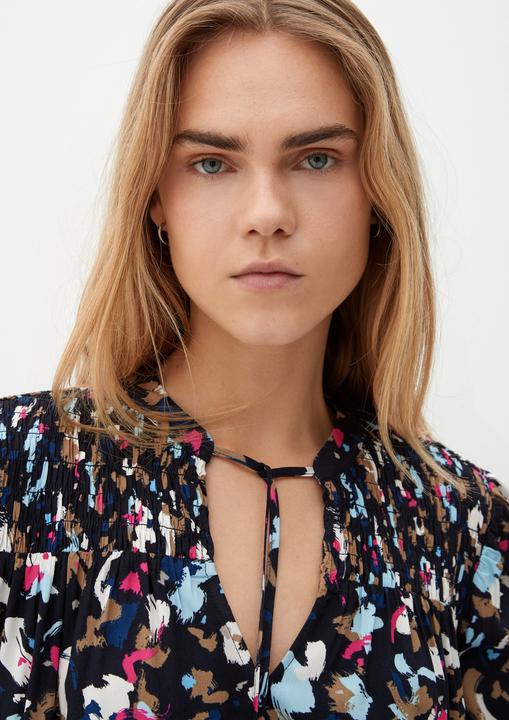 Produktbild S.Oliver Kleid Viskosekleid mit Smok-Details (46)