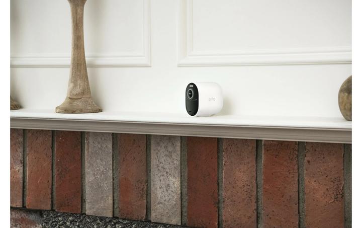 Image du produit Arlo Caméra Ultra 2 Spotlight, caméra supplémentaire (3840 x 2160 pixels)