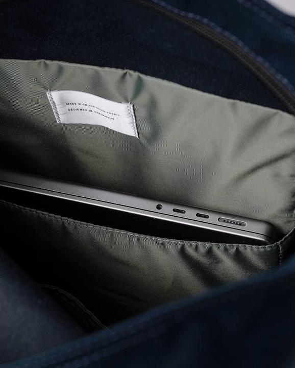 Actual product image Sandqvist Dante Vegan 16+7 (23 l)