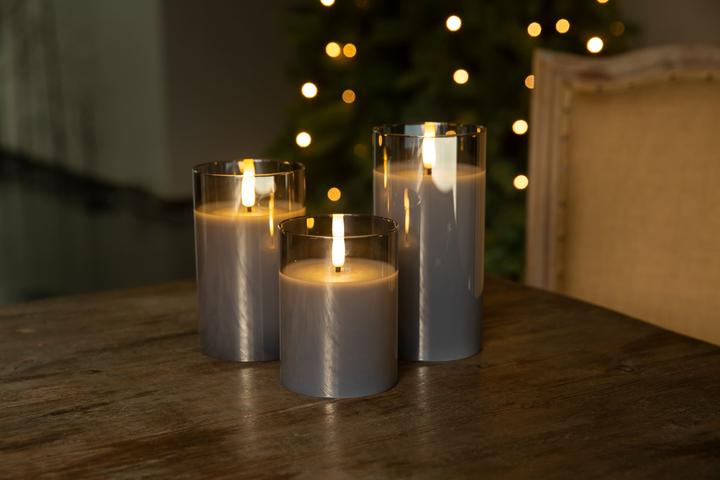 Actual product image Goobay 3er-Set LED-Echtwachs-Kerzen im Glas, grau-transparent (3 x)