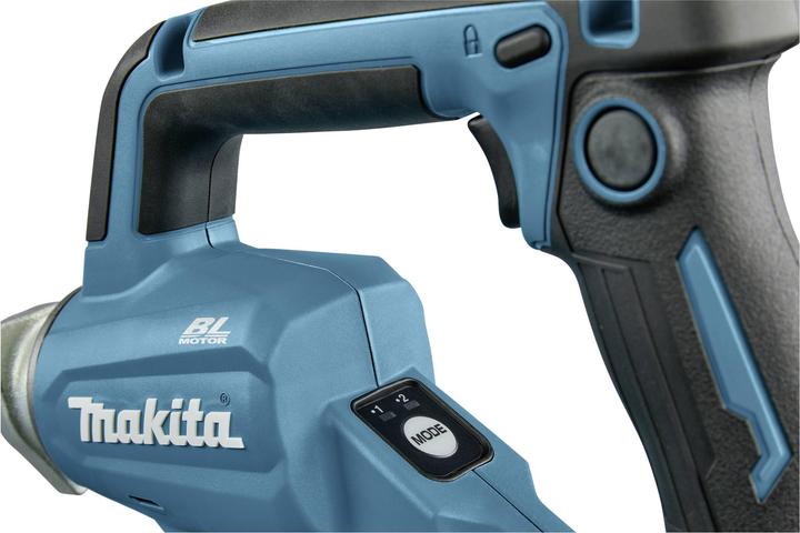 Actual product image Makita VR004GZ Cordless deep vibrator, 18 V, 38mm x 1200mm, Without batteries and charger!