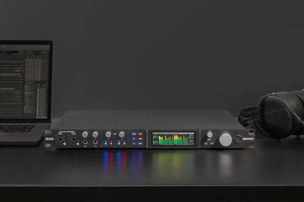 Produktbild MOTU 828 (2024) USB Audio-Interface mit 2x XLR-Kabel (USB)