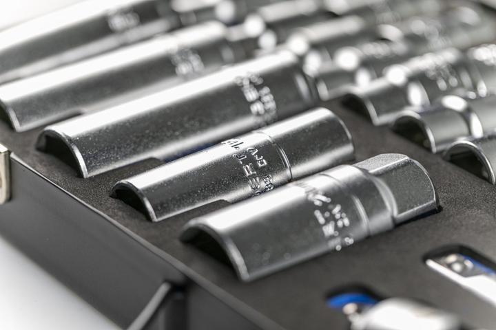 Image du produit Högert Jeu d'outils, 29 pcs. (32 mm, 19 mm, 12 mm, 24 mm, 14 mm, 22 mm, 16 mm, 21 mm, 18 mm, 27 mm, 17 mm, 11 mm, 15 mm, 3/8", 30 mm, 1/2", 13 mm, 36 mm)