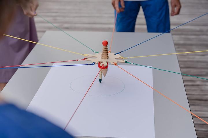 Actual product image Waelderspielzeug Team Game String Puller